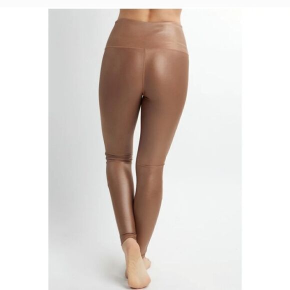 SAVVI Mirage Liquid Yoga Leggings in Mocha M - Picture 2 of 10